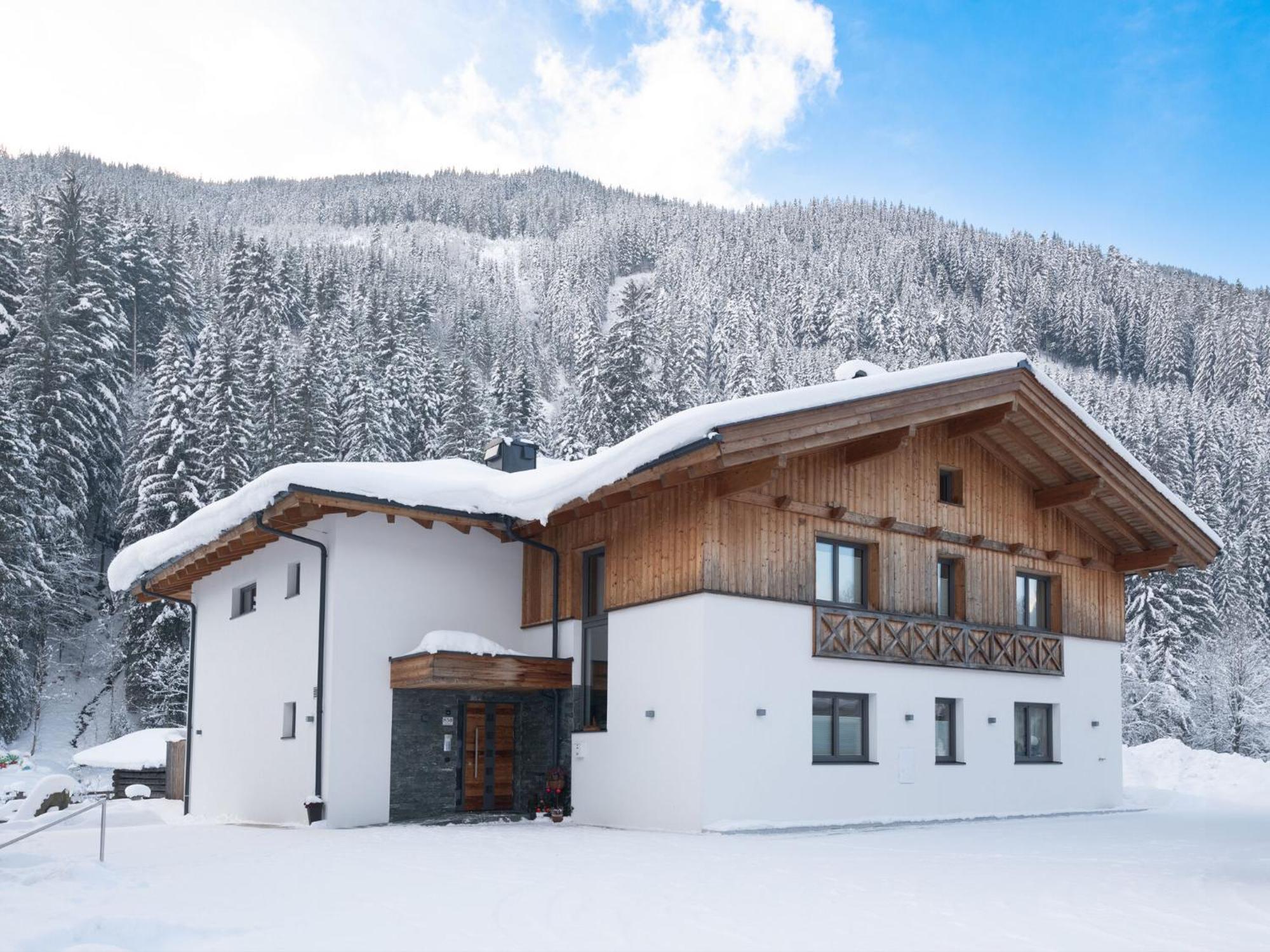 Lovely Chalet In Salzburg With Mountain View Villa Saalbach-Hinterglemm Eksteriør bilde